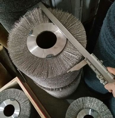 Stainless Steel Wire Roller Brush For Polishing Wpc Board