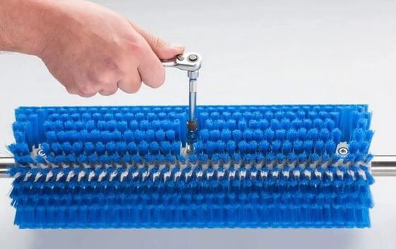 Easy To Assemble And Disassemble Lint Roller Brush With Split Core Nylon Cleaning Roller Brush