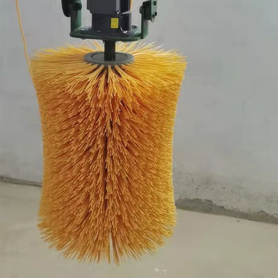 Nylon / Pp Brush Silk Cattle Body Scratching Roller Brush For Farm Animal Massage