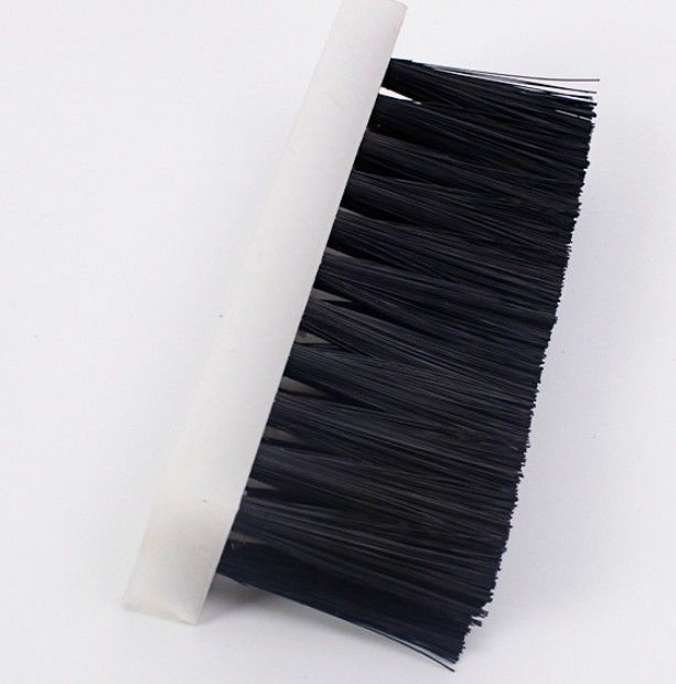 Customizable PVC Base Nylon/Pp Bristles Plate Brushes For Sliding Furniture Panels